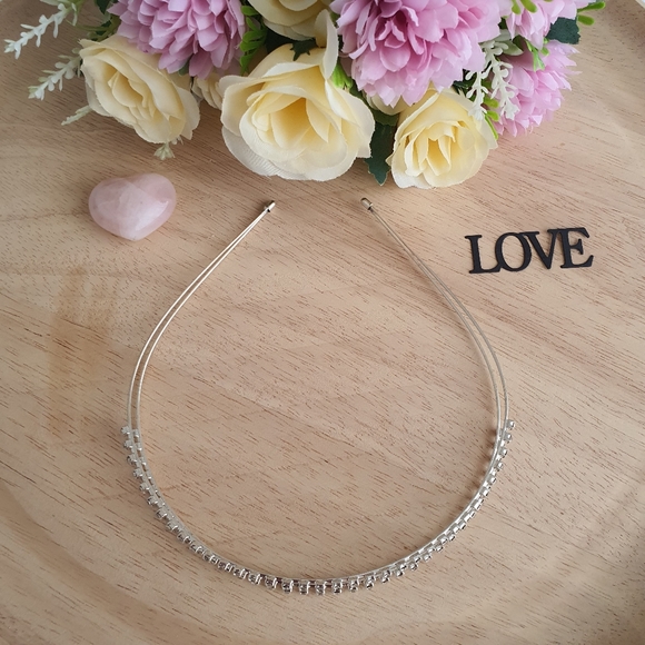 Sparkly Dainty Silver Headband - Picture 4 of 8